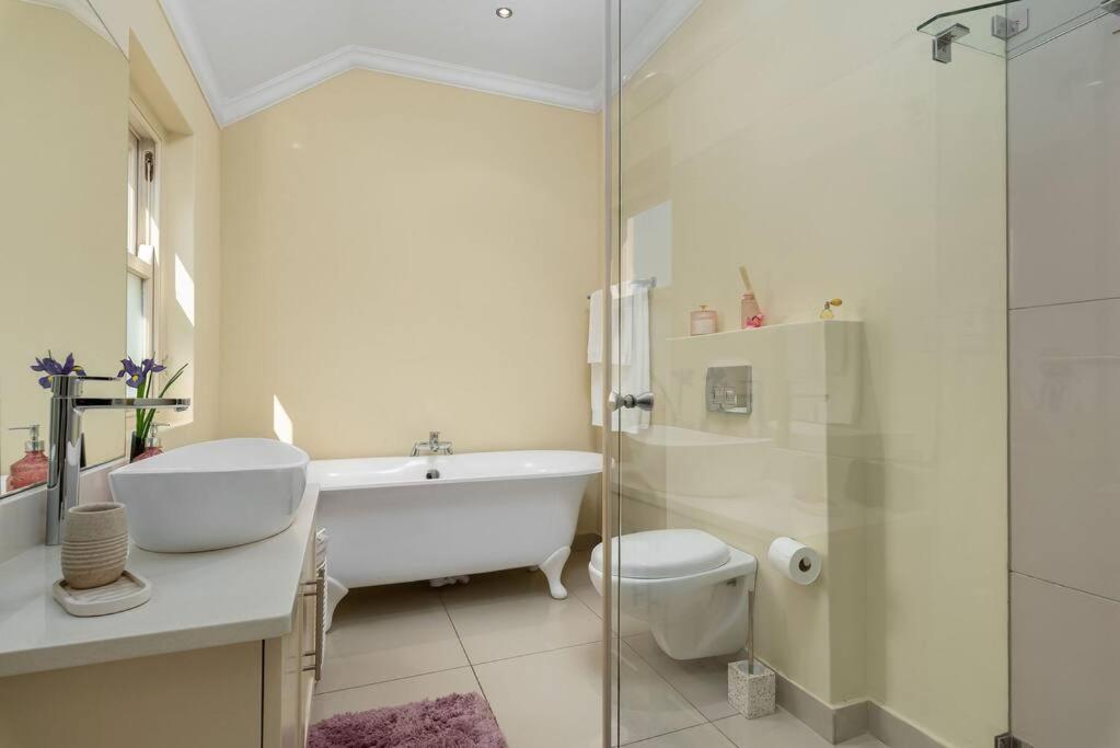 The Tram Home Stay Franschhoek Eksteriør billede