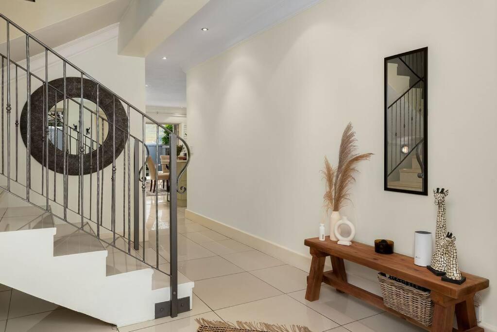 The Tram Home Stay Franschhoek Eksteriør billede