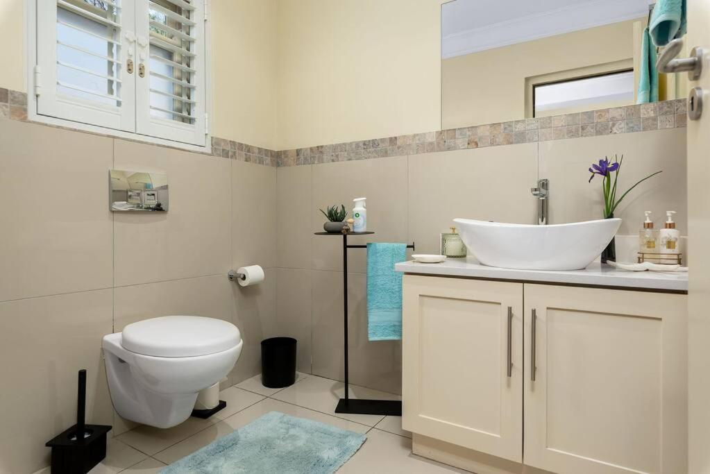 The Tram Home Stay Franschhoek Eksteriør billede